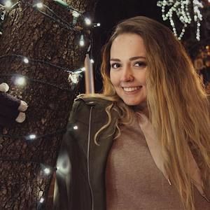 Meet your Posher, Alora